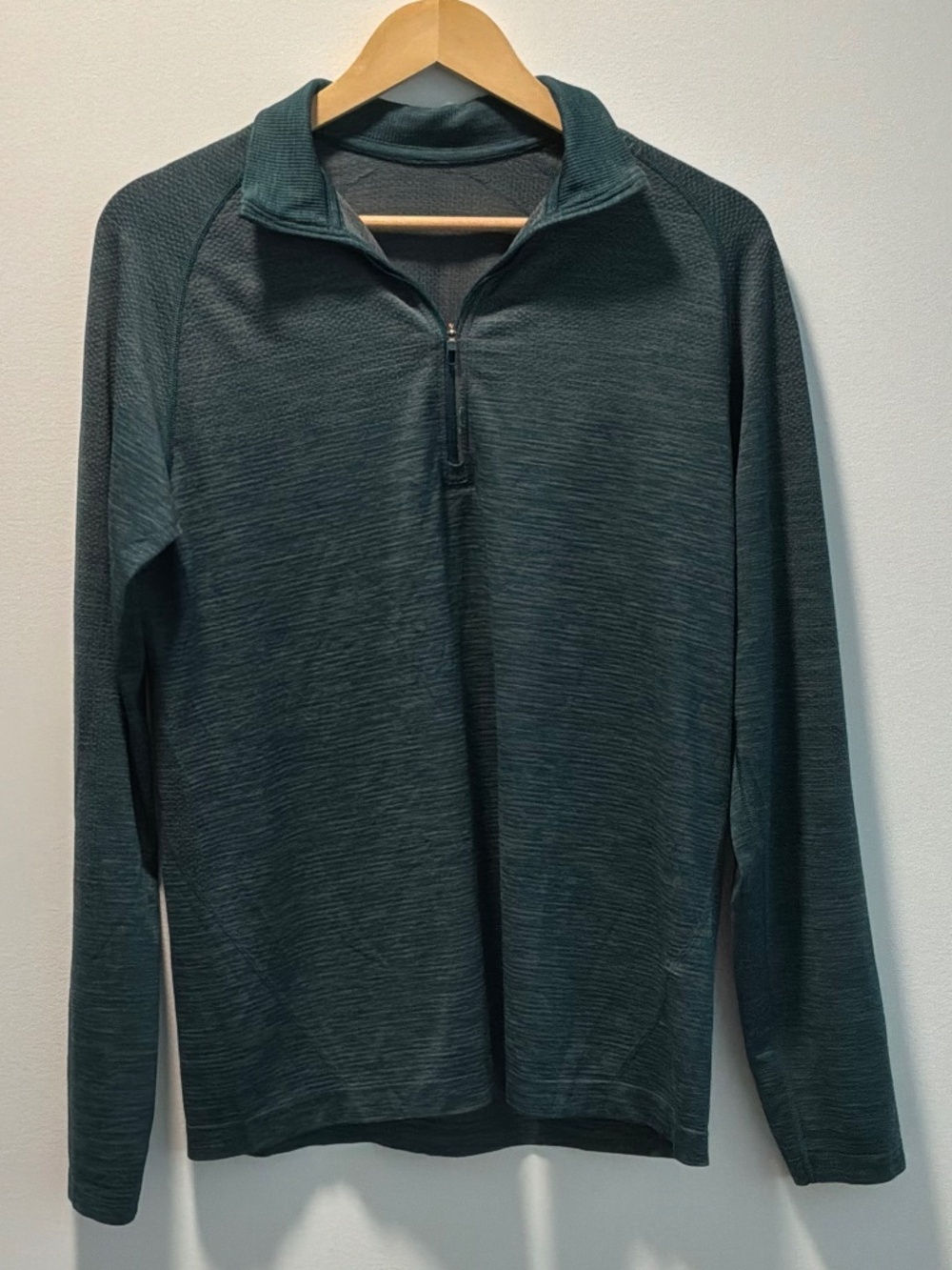 Lululemon Men’s Metal Vent Tech 1/2 Zip Pullover Green Small